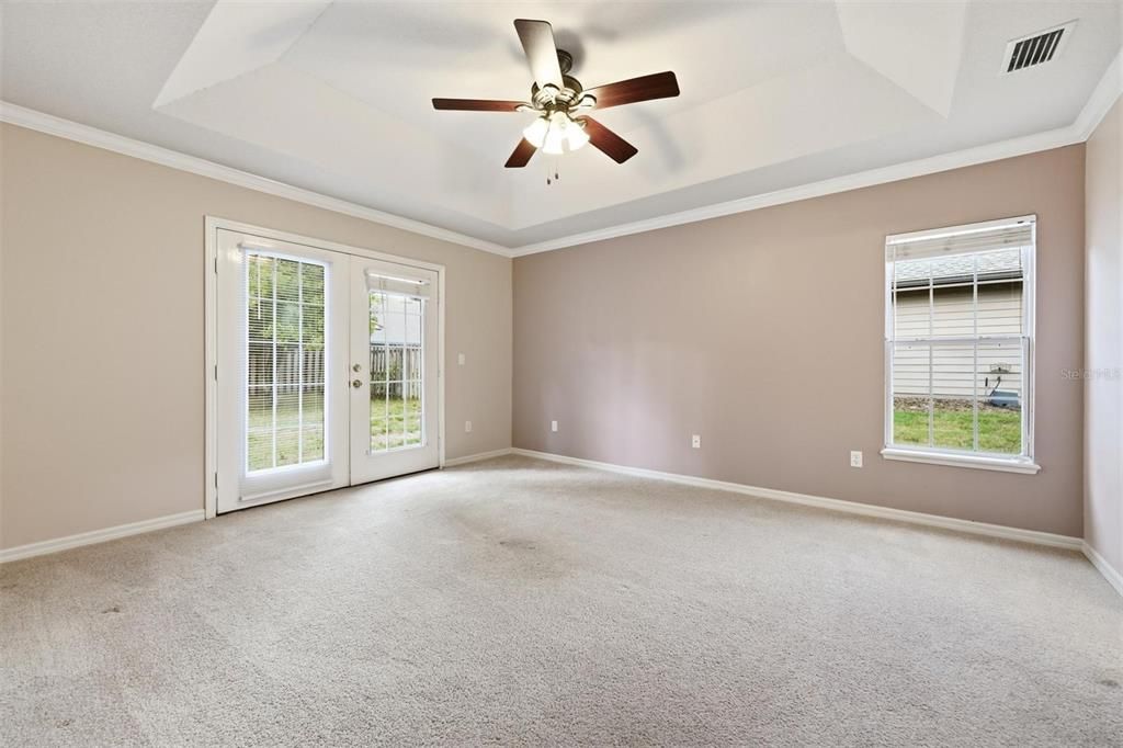 For Sale: $349,900 (3 beds, 2 baths, 1545 Square Feet)