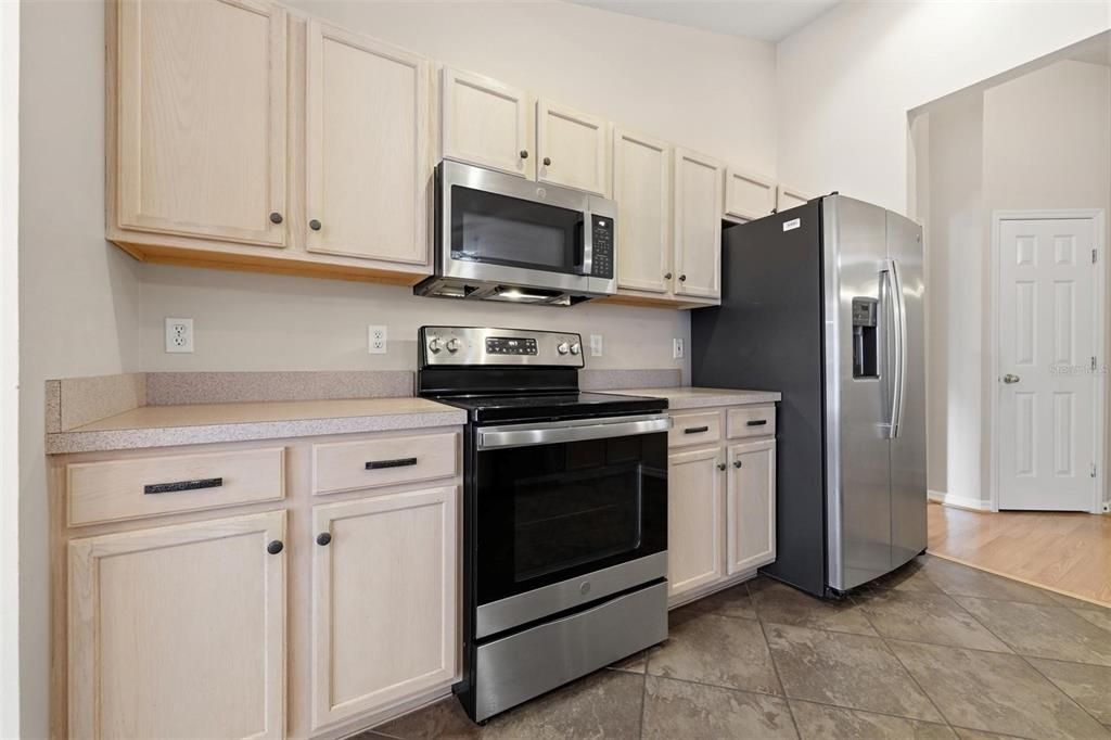 For Sale: $349,900 (3 beds, 2 baths, 1545 Square Feet)