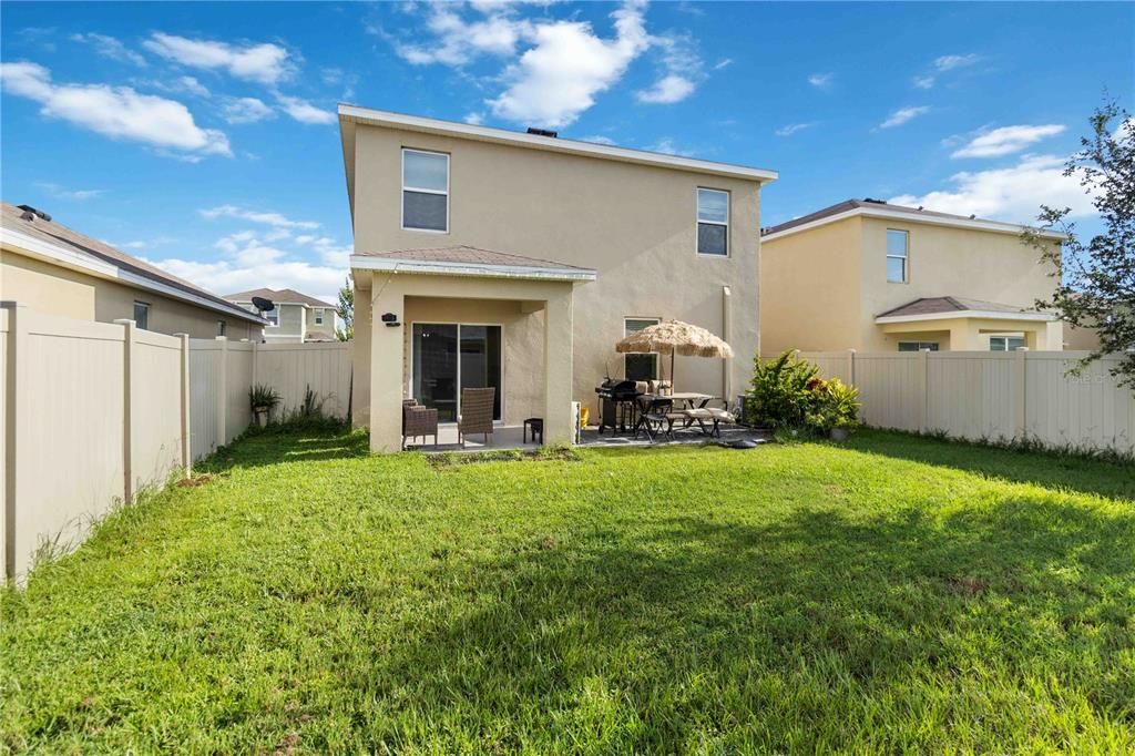 For Sale: $525,000 (5 beds, 3 baths, 2475 Square Feet)