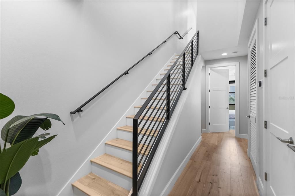 В аренду: $4,800 (3 спален, 3 ванн, 2097 Квадратных фут)