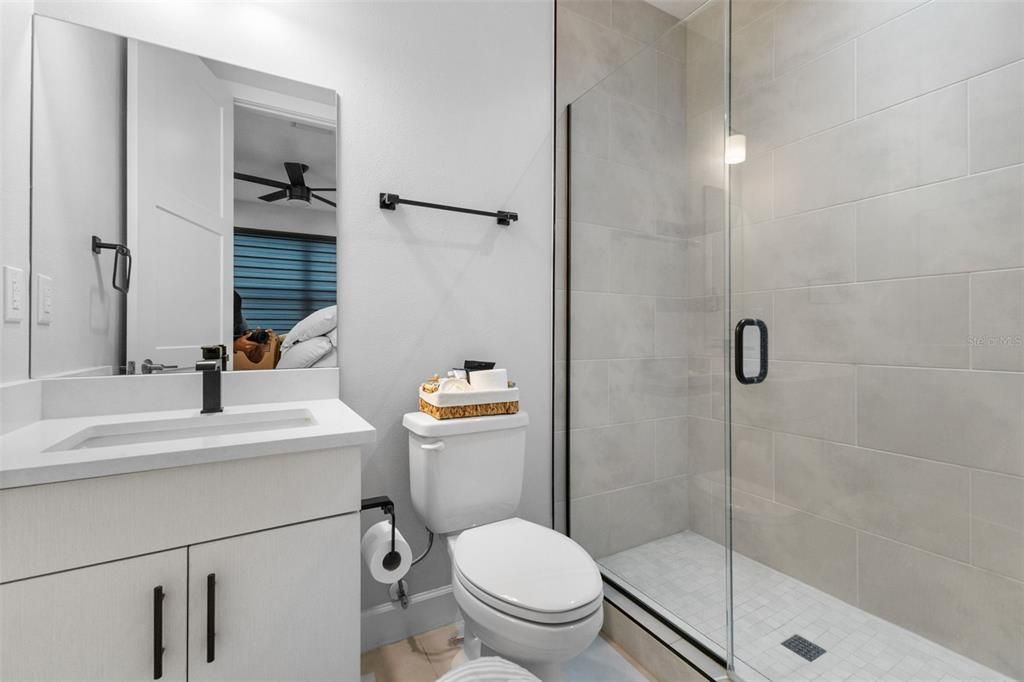 В аренду: $4,800 (3 спален, 3 ванн, 2097 Квадратных фут)