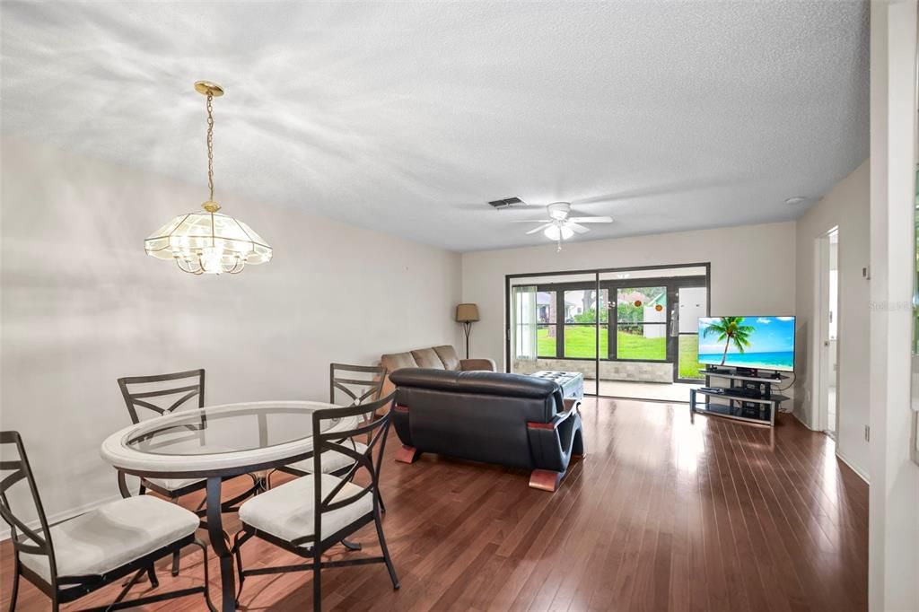 En Venta: $210,000 (2 camas, 2 baños, 1030 Pies cuadrados)