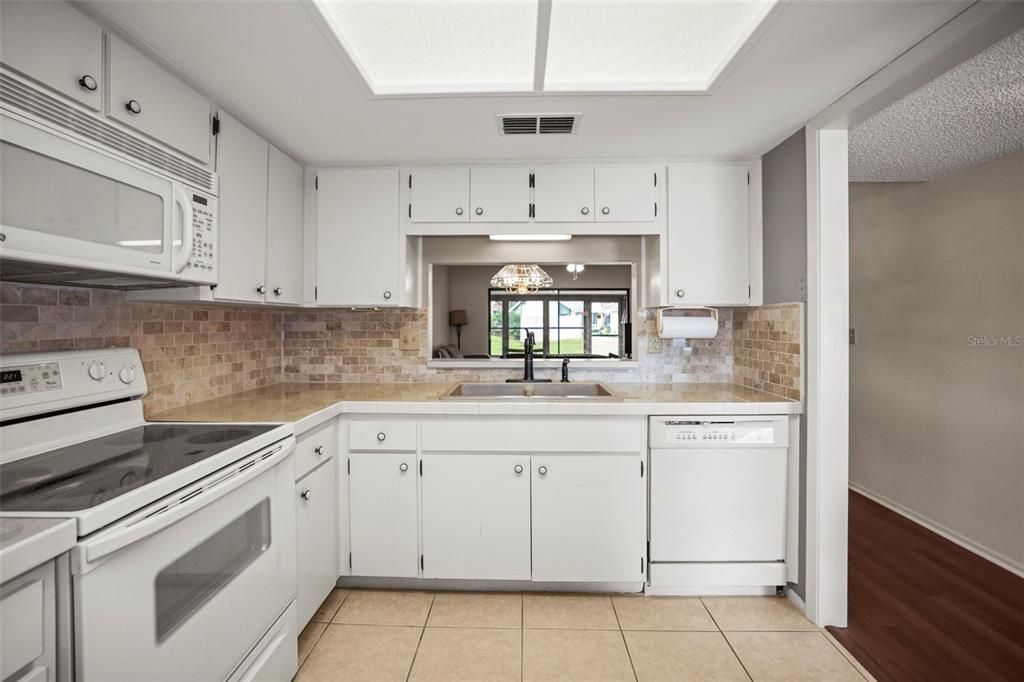 En Venta: $210,000 (2 camas, 2 baños, 1030 Pies cuadrados)
