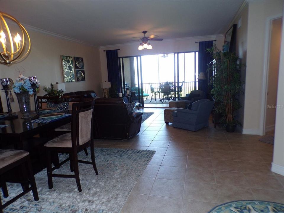 For Rent: $2,900 (3 beds, 3 baths, 2338 Square Feet)
