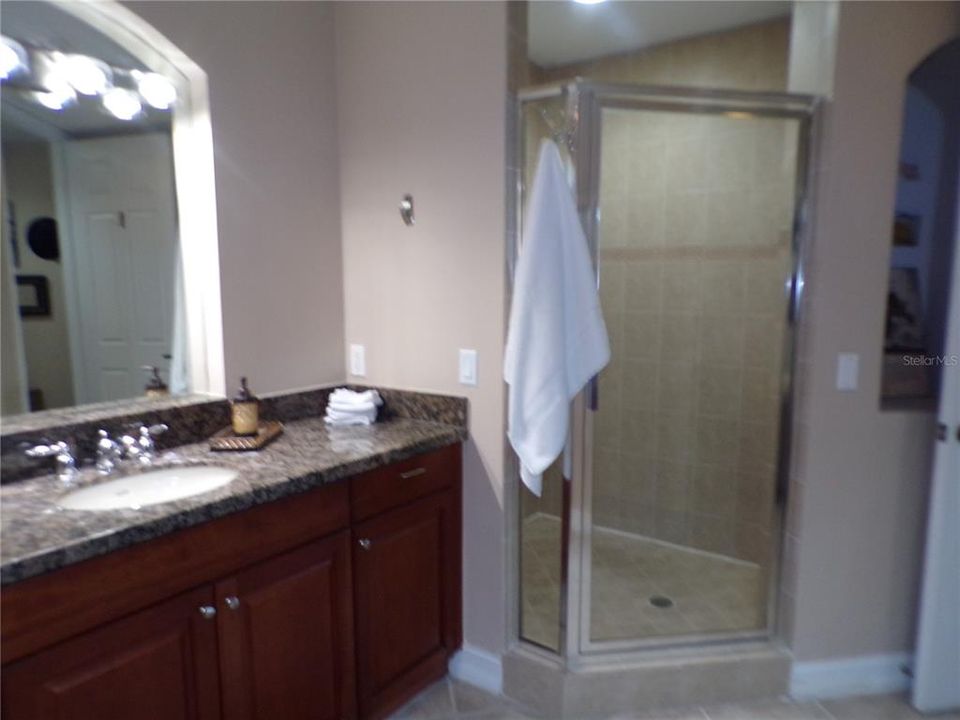 For Rent: $2,900 (3 beds, 3 baths, 2338 Square Feet)