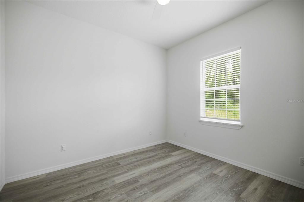 В аренду: $1,895 (3 спален, 2 ванн, 1430 Квадратных фут)