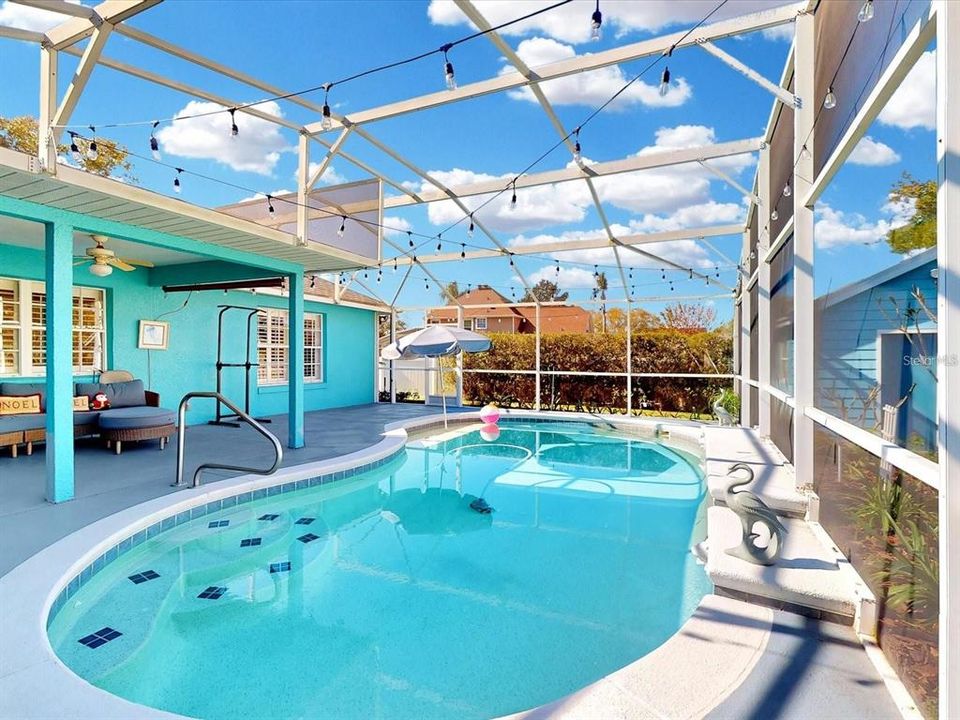 For Sale: $499,000 (4 beds, 2 baths, 2109 Square Feet)
