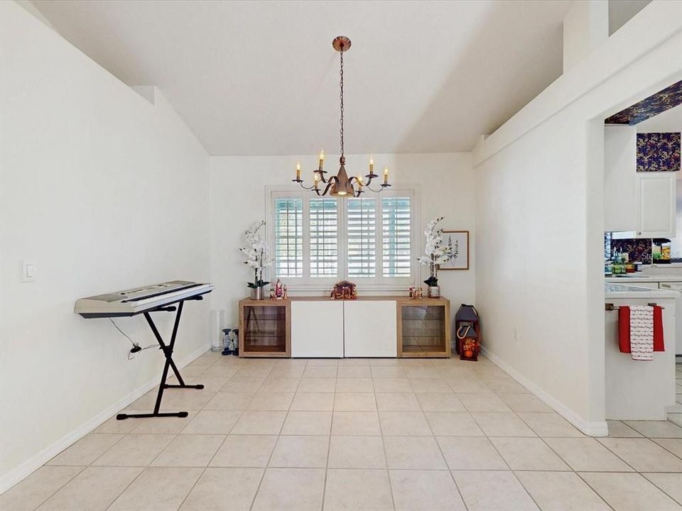 For Sale: $499,000 (4 beds, 2 baths, 2109 Square Feet)