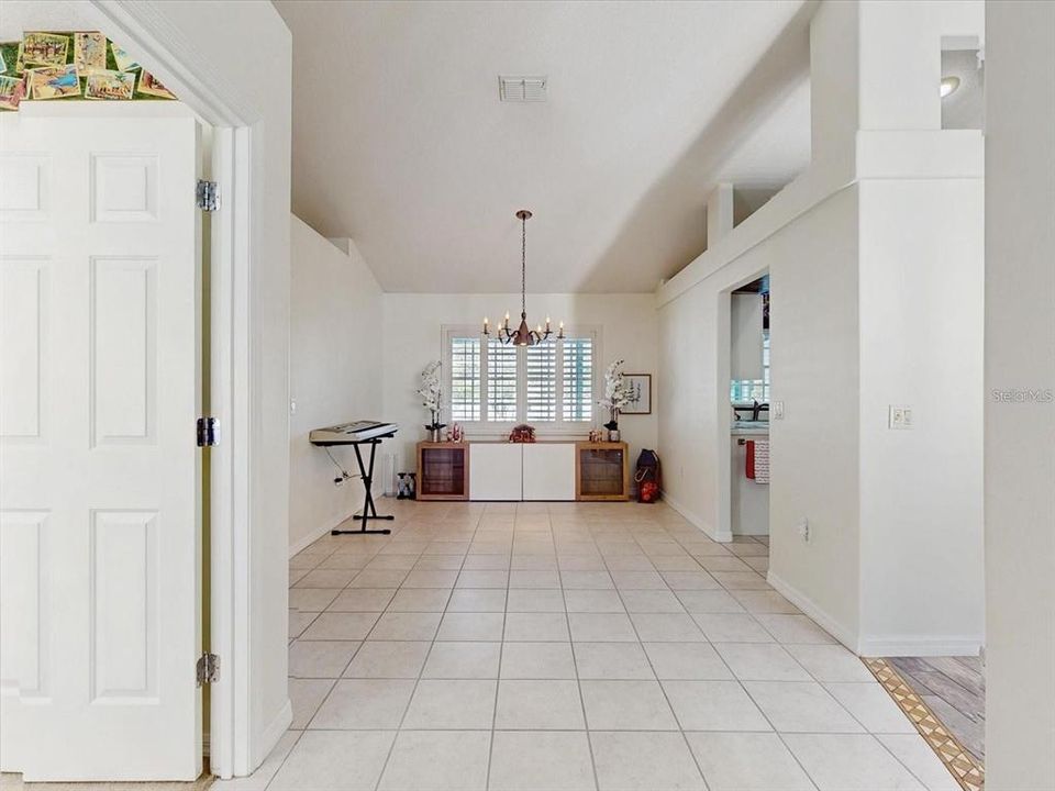 For Sale: $499,000 (4 beds, 2 baths, 2109 Square Feet)
