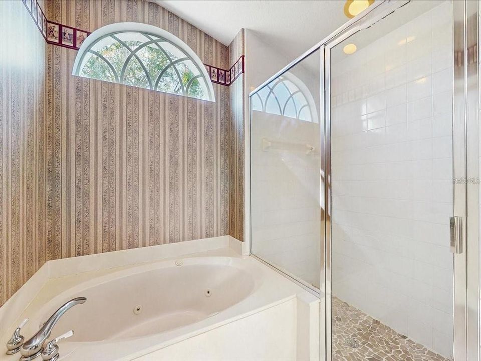 For Sale: $499,000 (4 beds, 2 baths, 2109 Square Feet)
