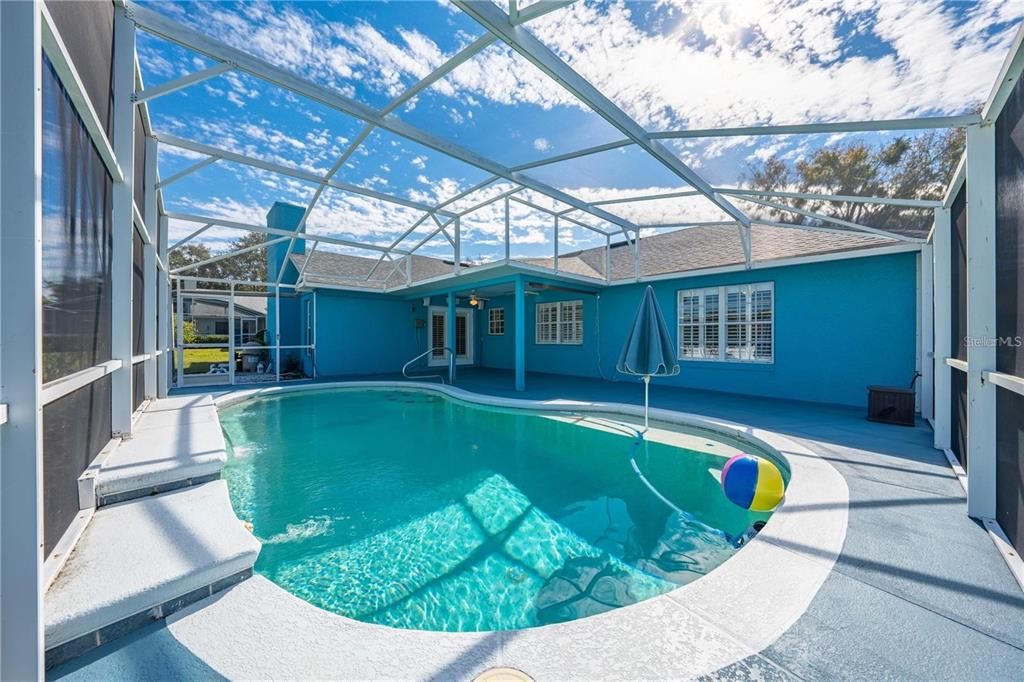 For Sale: $499,000 (4 beds, 2 baths, 2109 Square Feet)