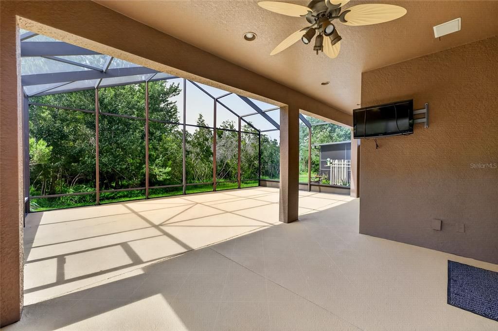 На продажу: $324,990 (3 спален, 2 ванн, 1610 Квадратных фут)