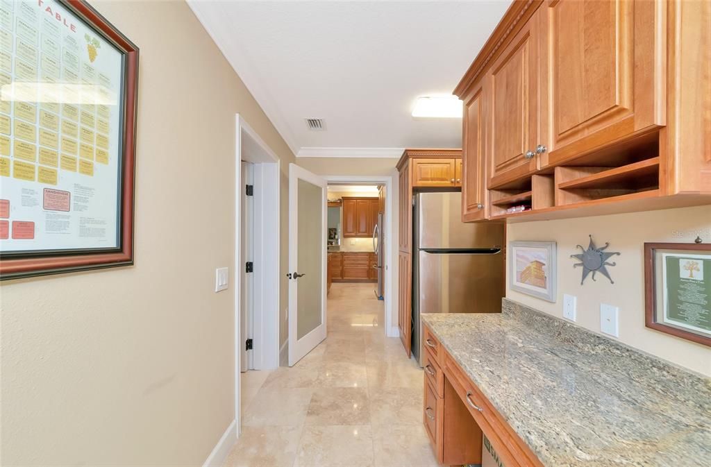 Activo con contrato: $1,400,000 (3 camas, 3 baños, 2939 Pies cuadrados)