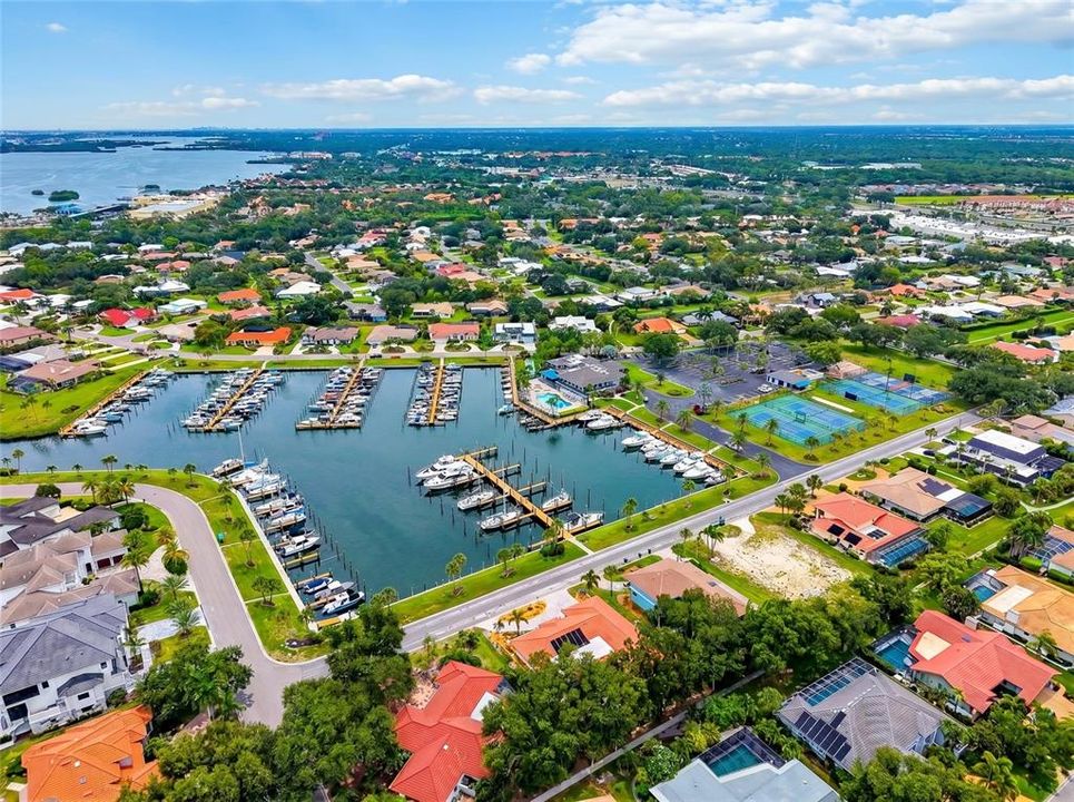 Activo con contrato: $1,400,000 (3 camas, 3 baños, 2939 Pies cuadrados)