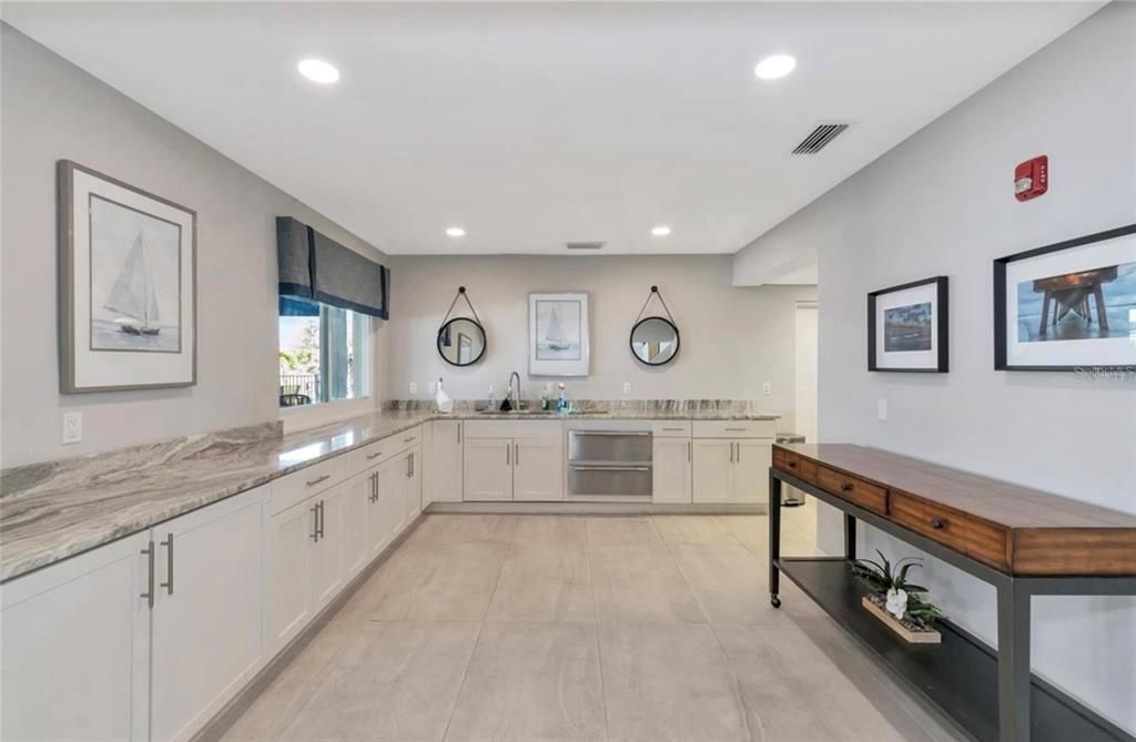 Activo con contrato: $1,400,000 (3 camas, 3 baños, 2939 Pies cuadrados)