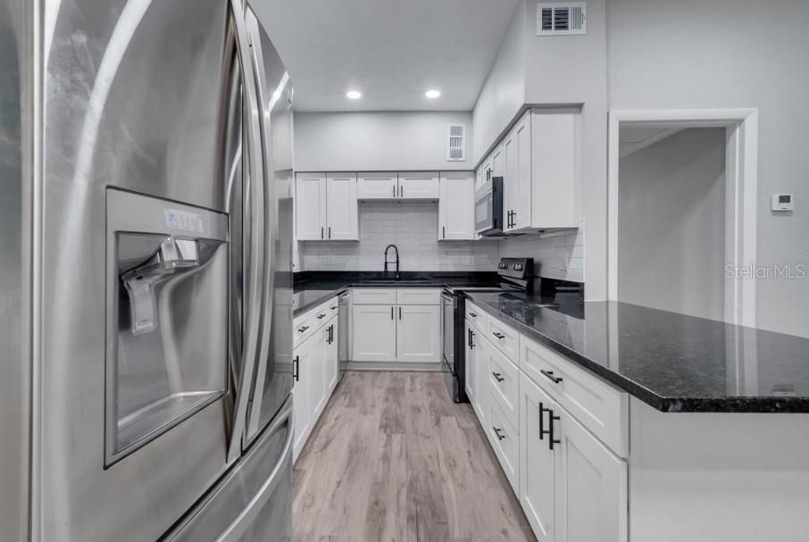 En Venta: $414,990 (3 camas, 1 baños, 1325 Pies cuadrados)