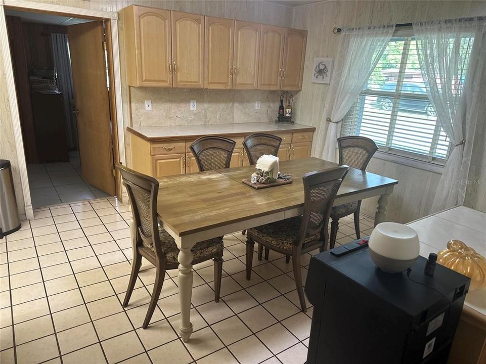 For Sale: $311,000 (3 beds, 2 baths, 1321 Square Feet)