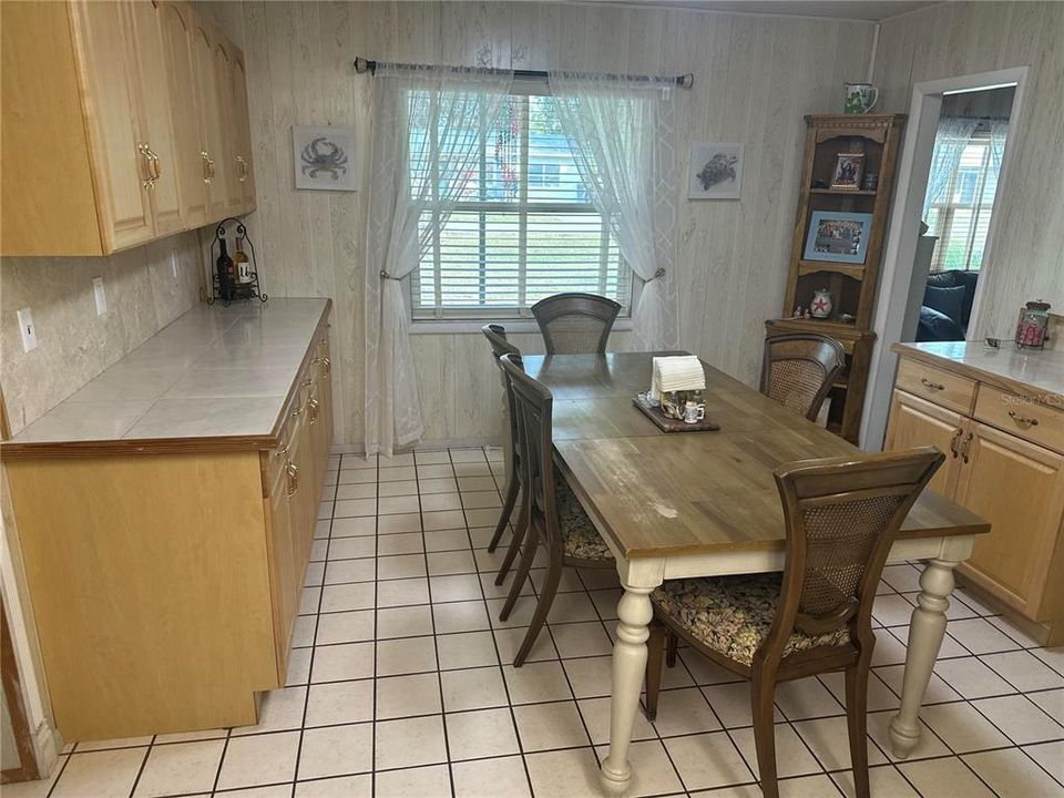 For Sale: $311,000 (3 beds, 2 baths, 1321 Square Feet)