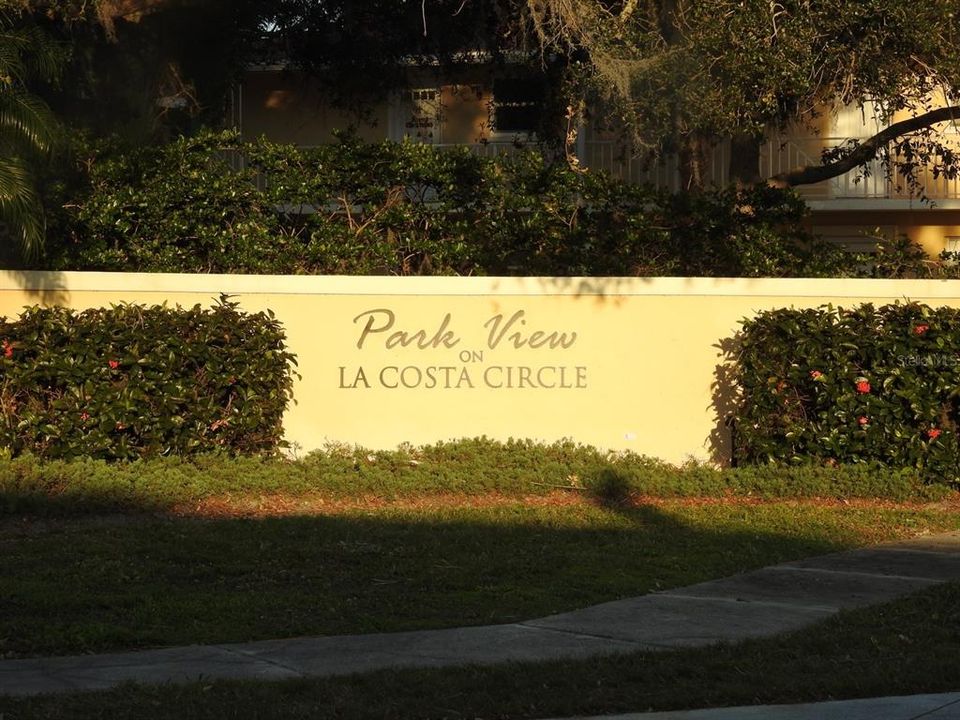 For Sale: $155,000 (1 beds, 1 baths, 800 Square Feet)