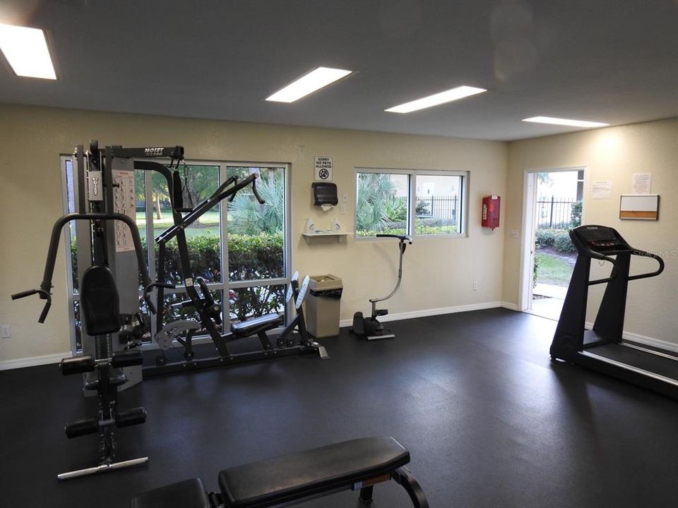 For Sale: $155,000 (1 beds, 1 baths, 800 Square Feet)