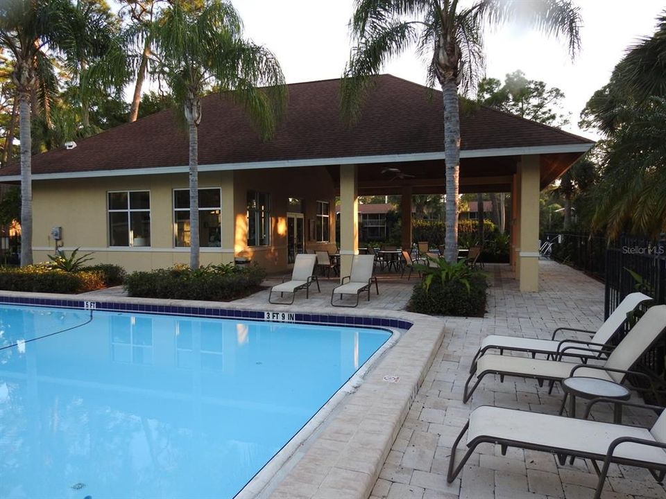 For Sale: $155,000 (1 beds, 1 baths, 800 Square Feet)
