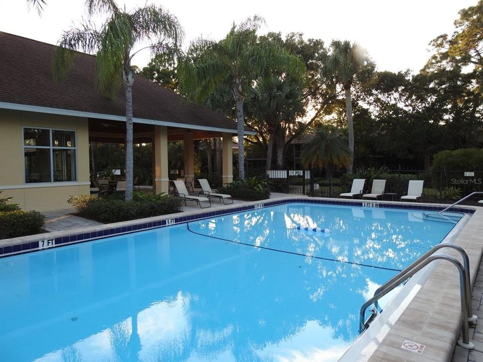 For Sale: $155,000 (1 beds, 1 baths, 800 Square Feet)
