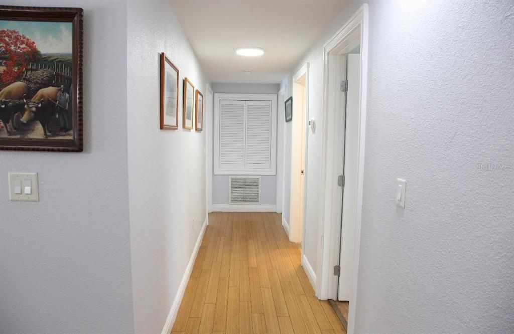 На продажу: $995,000 (4 спален, 2 ванн, 3001 Квадратных фут)
