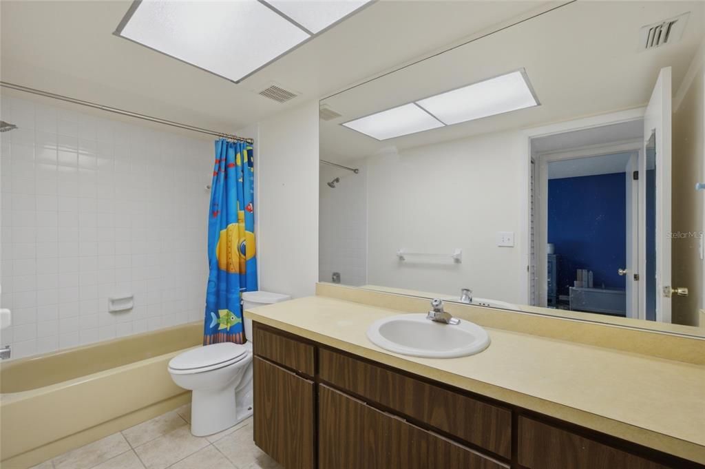 Под контрактом: $179,999 (2 спален, 2 ванн, 1148 Квадратных фут)