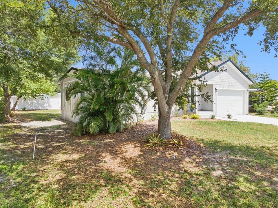For Sale: $550,000 (3 beds, 2 baths, 1508 Square Feet)