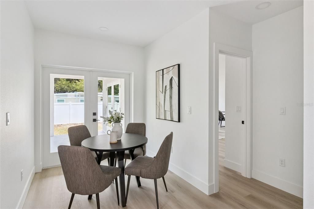 For Sale: $550,000 (3 beds, 2 baths, 1508 Square Feet)