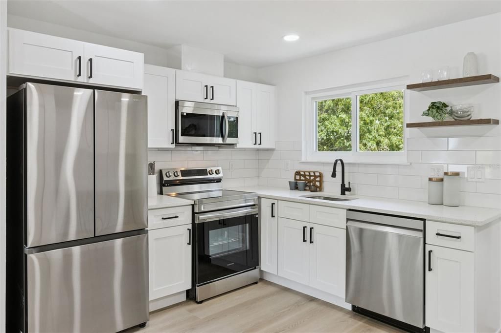 For Sale: $550,000 (3 beds, 2 baths, 1508 Square Feet)