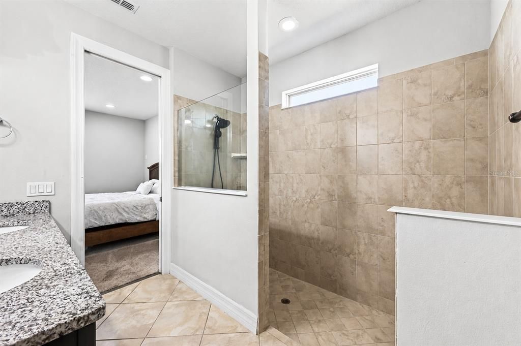 For Sale: $695,000 (3 beds, 2 baths, 2442 Square Feet)