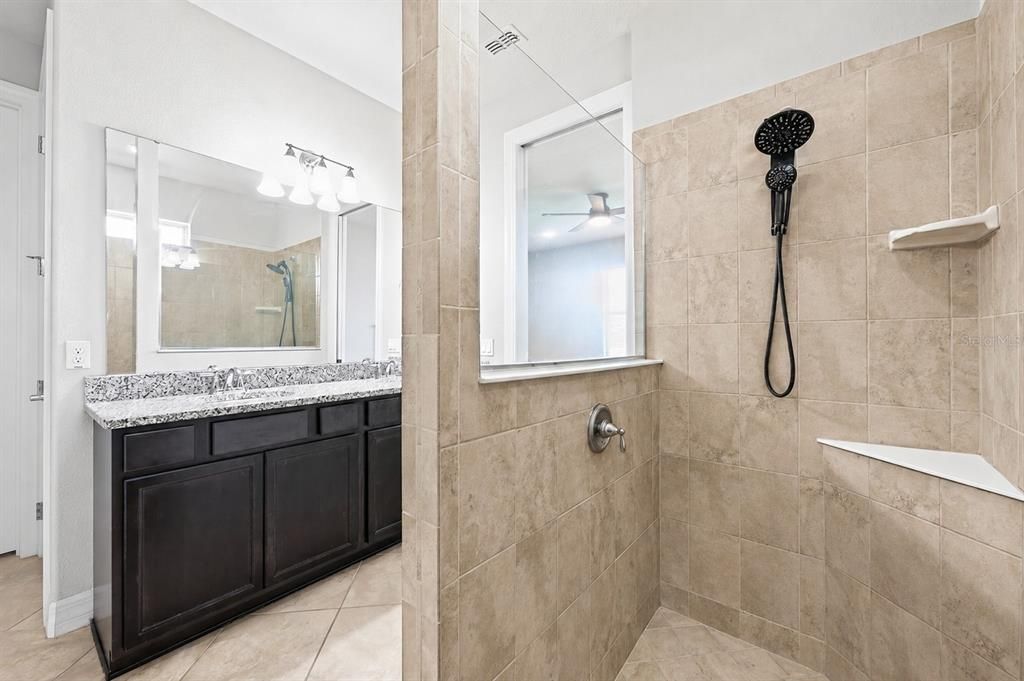 For Sale: $695,000 (3 beds, 2 baths, 2442 Square Feet)