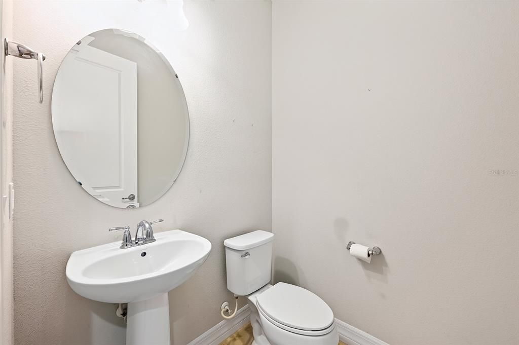 For Sale: $695,000 (3 beds, 2 baths, 2442 Square Feet)