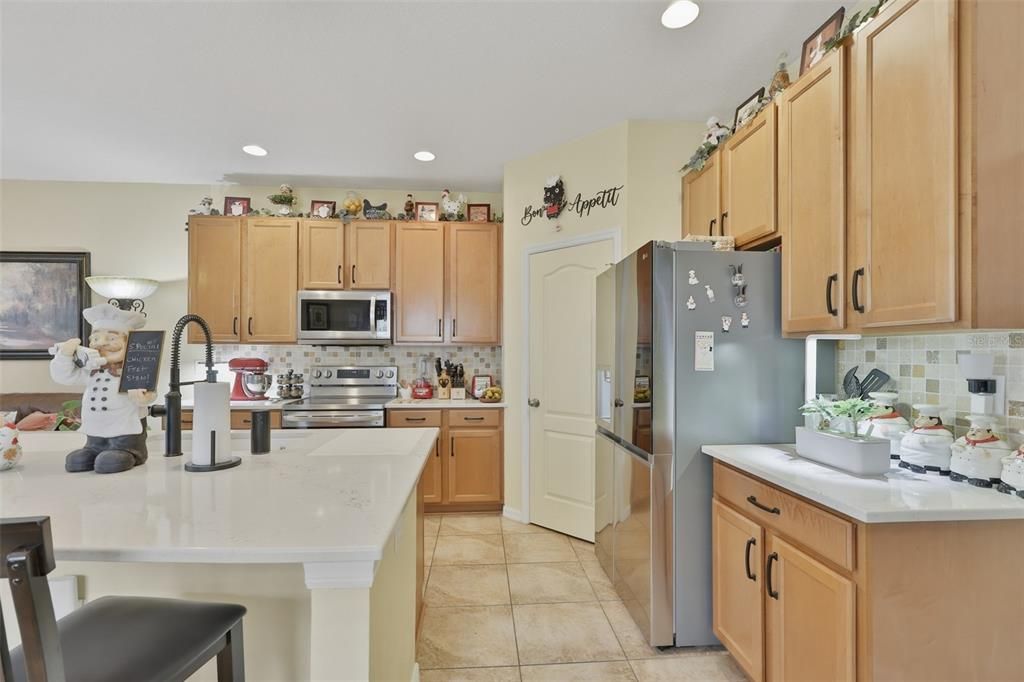 For Sale: $278,900 (3 beds, 2 baths, 1880 Square Feet)