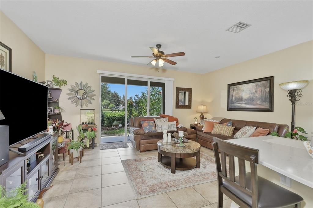For Sale: $278,900 (3 beds, 2 baths, 1880 Square Feet)