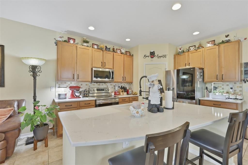 For Sale: $278,900 (3 beds, 2 baths, 1880 Square Feet)