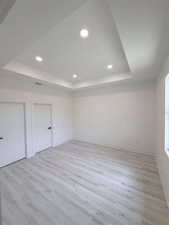For Sale: $459,900 (6 beds, 0 baths, 2396 Square Feet)