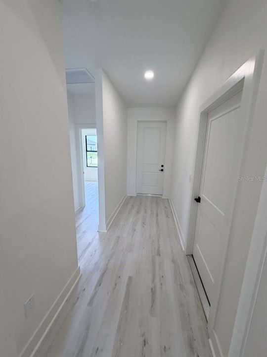 For Sale: $459,900 (6 beds, 0 baths, 2396 Square Feet)