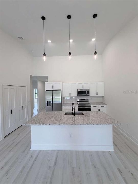 For Sale: $459,900 (6 beds, 0 baths, 2396 Square Feet)