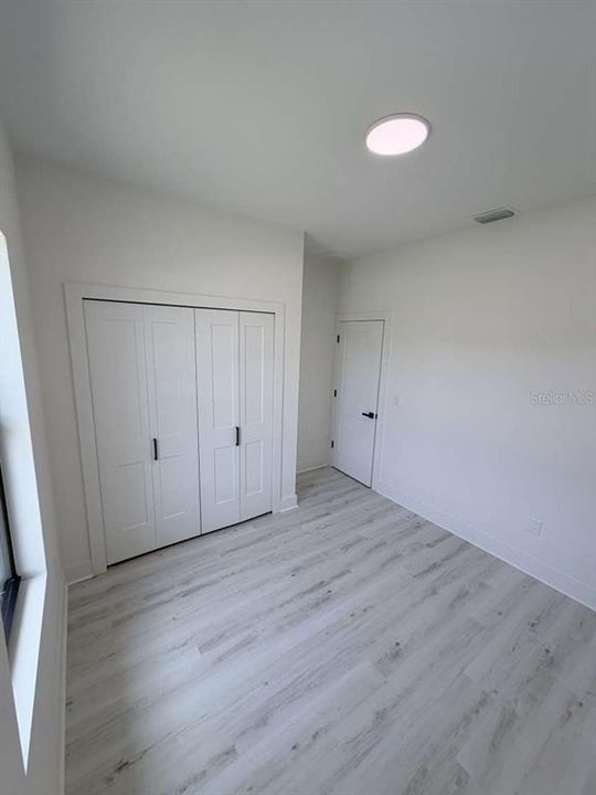 For Sale: $459,900 (6 beds, 0 baths, 2396 Square Feet)