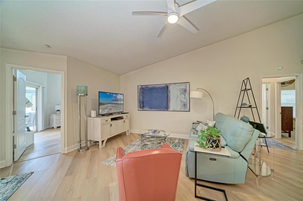 For Sale: $599,000 (3 beds, 3 baths, 2071 Square Feet)