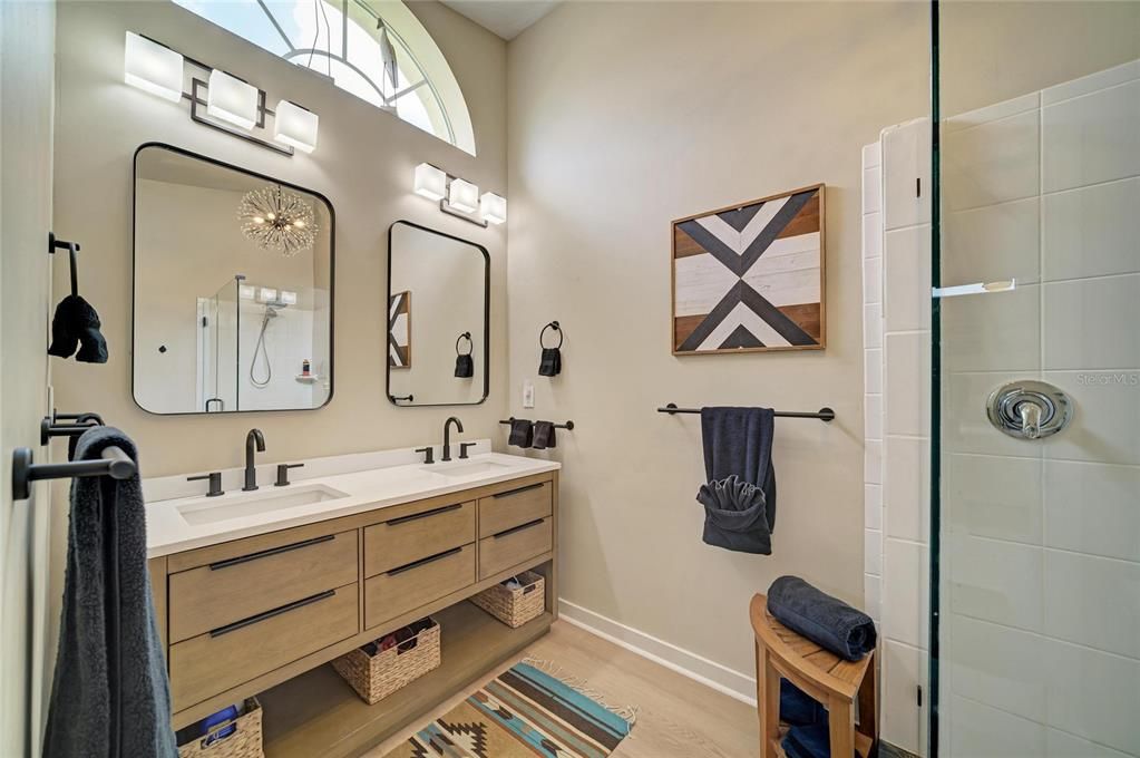 For Sale: $599,000 (3 beds, 3 baths, 2071 Square Feet)