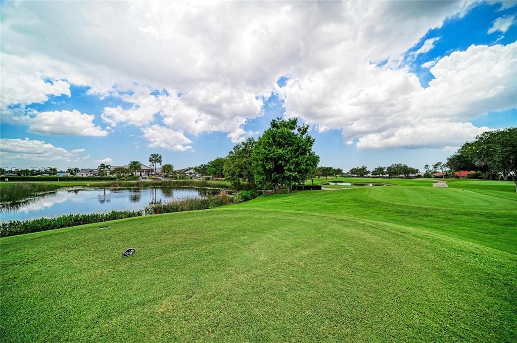 For Sale: $599,000 (3 beds, 3 baths, 2071 Square Feet)