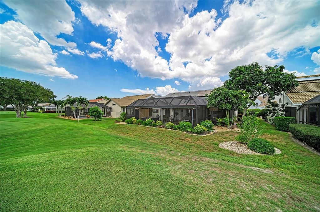 For Sale: $599,000 (3 beds, 3 baths, 2071 Square Feet)