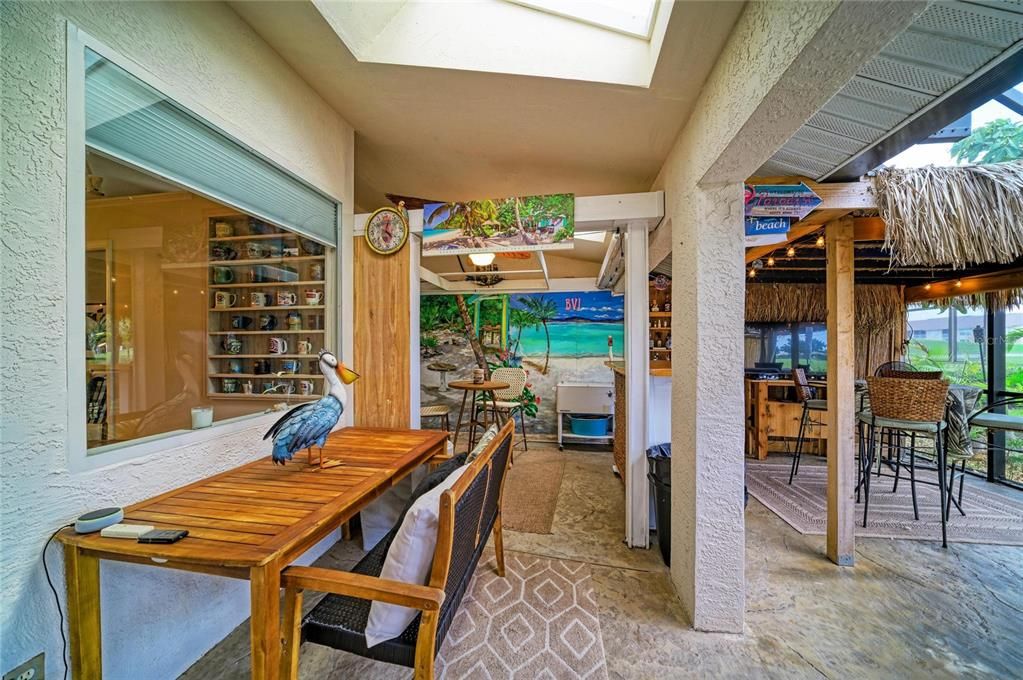 For Sale: $599,000 (3 beds, 3 baths, 2071 Square Feet)