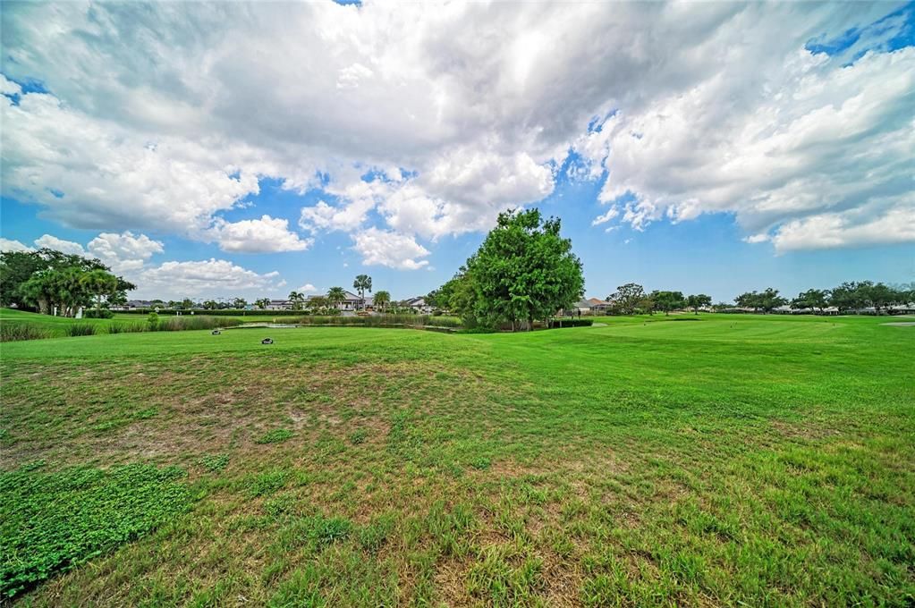 For Sale: $599,000 (3 beds, 3 baths, 2071 Square Feet)