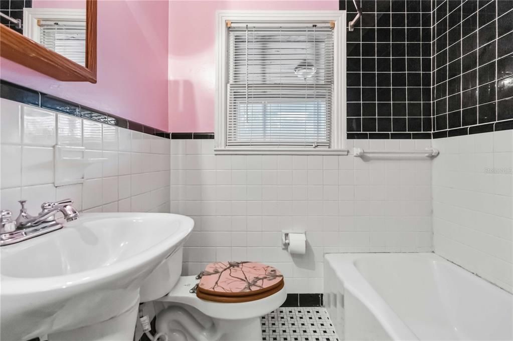 En Venta: $237,000 (2 camas, 2 baños, 1254 Pies cuadrados)