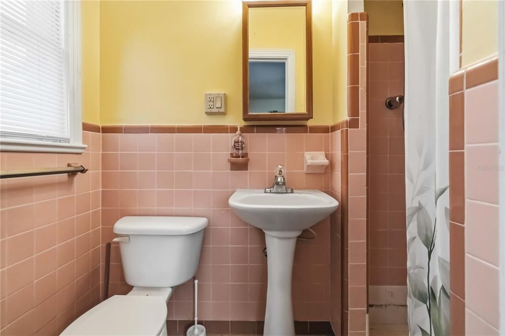 En Venta: $237,000 (2 camas, 2 baños, 1254 Pies cuadrados)