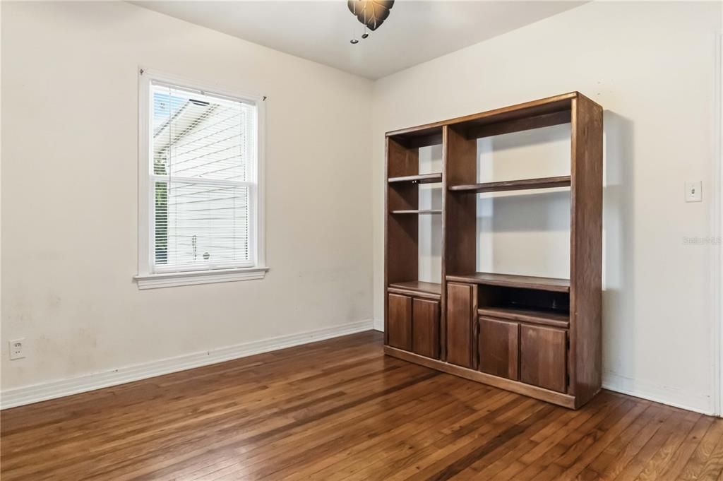 En Venta: $237,000 (2 camas, 2 baños, 1254 Pies cuadrados)